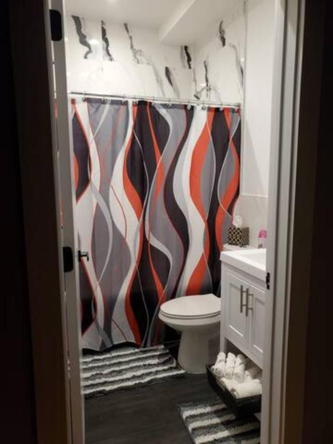 Located 10 Minutes From Jfk Airport Gasthuis New York